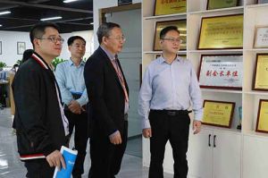 热烈欢迎市政府秘书长林兢一行莅临九州（中国）集团广西公司考察指导
